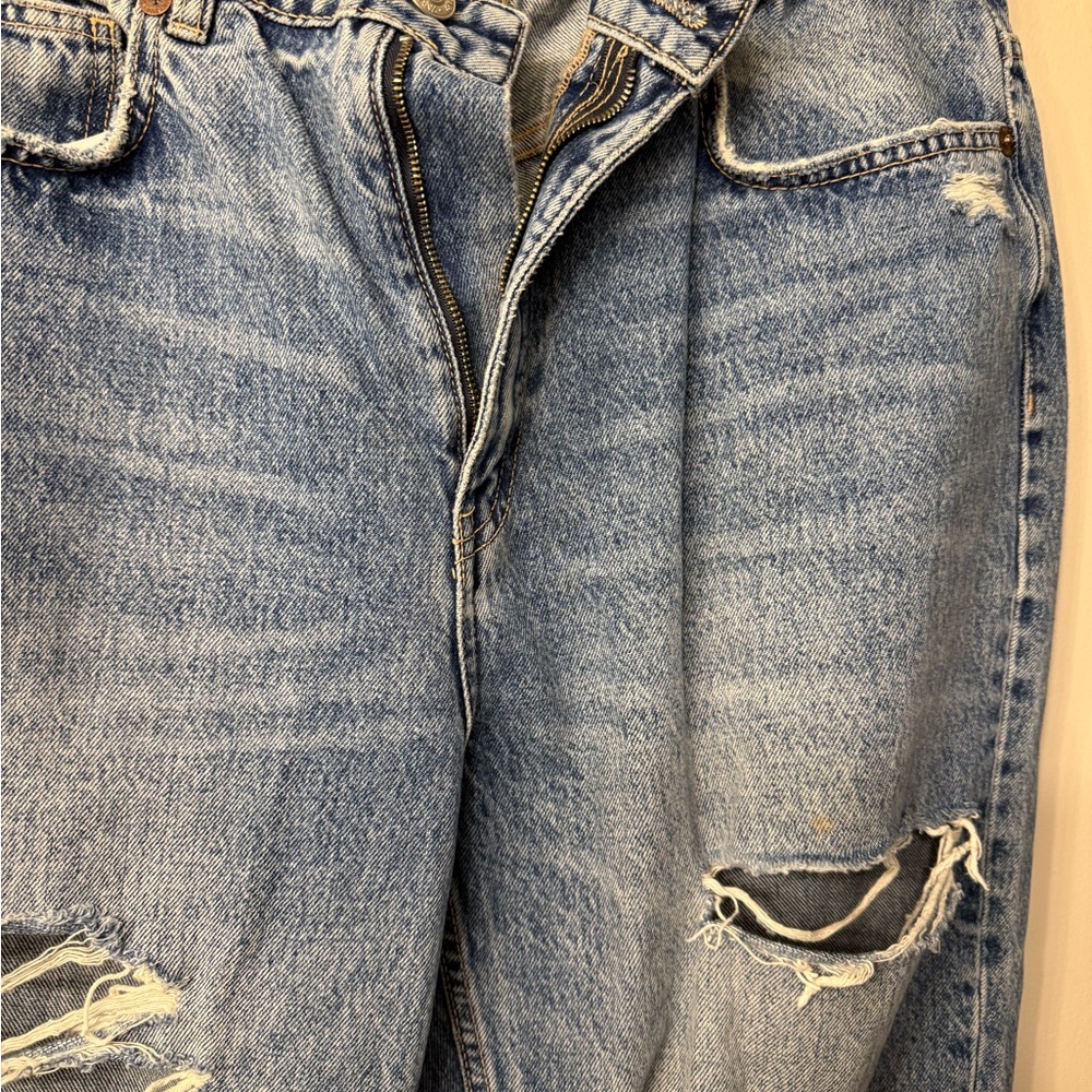 Zara Women’s Relaxed Ripped Blue Jeans - Picture 2 of 10